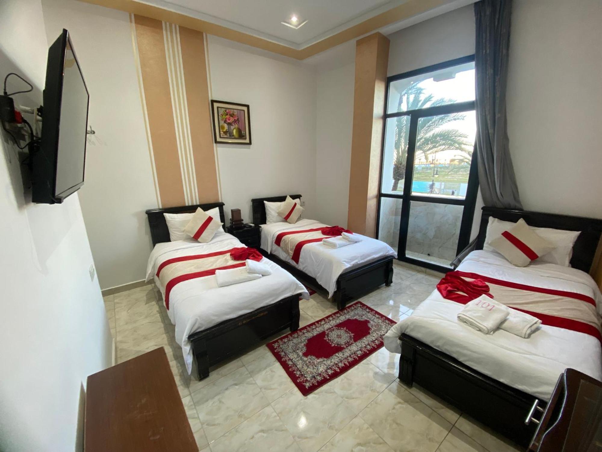 Hotel Biarritz Tangeri Esterno foto